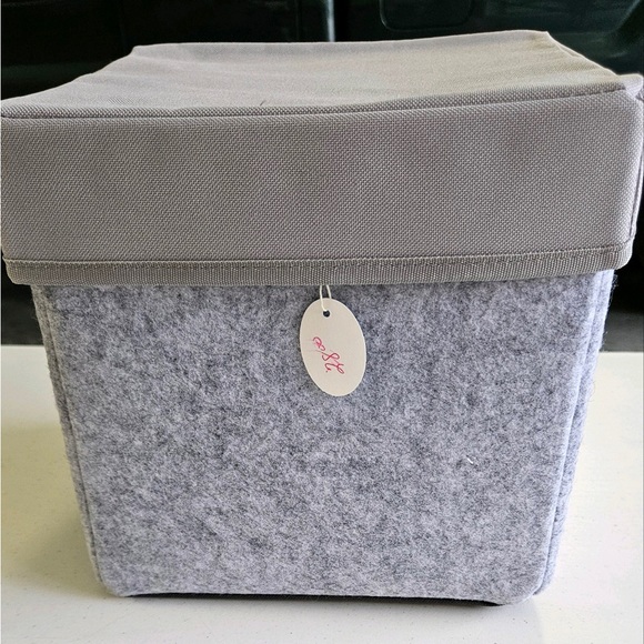 Thirty-one your way small cube with lid - felt - Picture 1 of 1